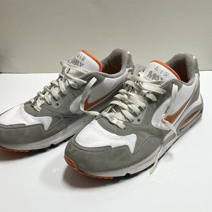 Nike Air Max International